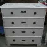447 1203 CHEST OF DRAWERS